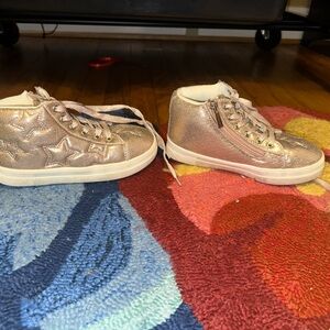 Stylish Kids' Rose Gold Sneakers with Star Design